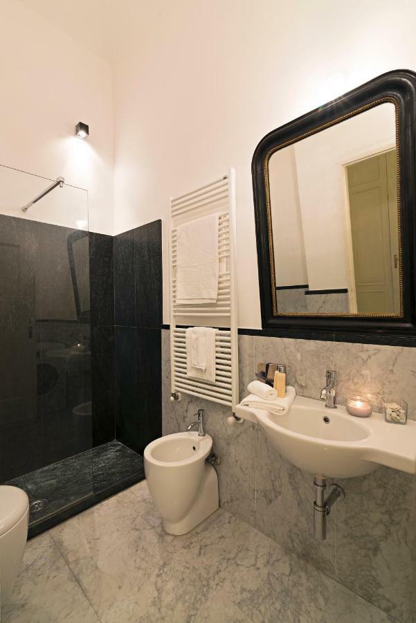 Consolata12 - Il Lusso Nel Centro Storico Di Torino Apartment Ngoại thất bức ảnh